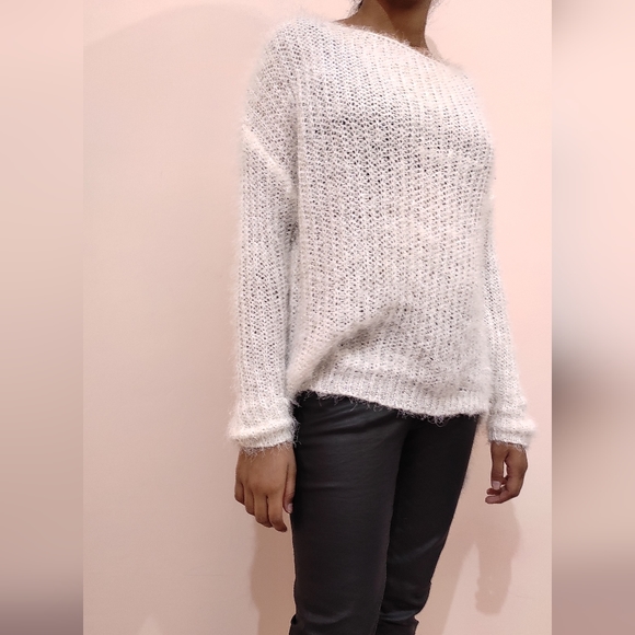 💜White Sweater - Picture 7 of 7